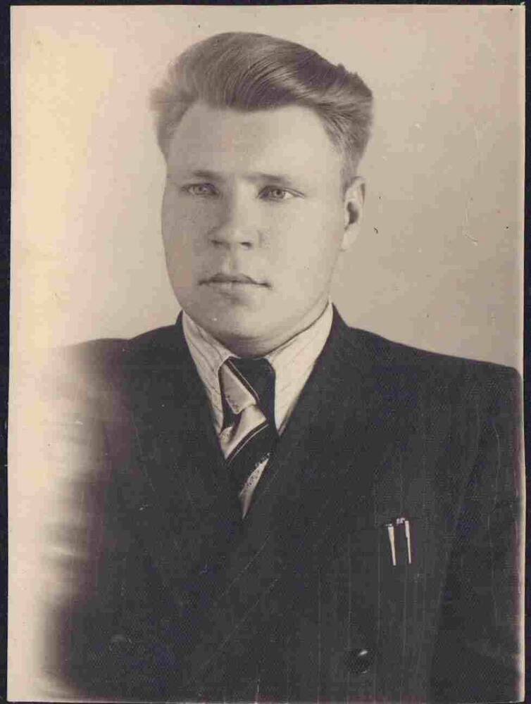 Фото портретное. Никишенков М.К. 1954 г.