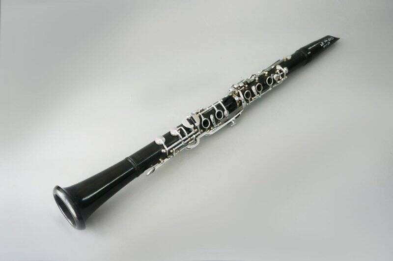 Набор музыкальных инструментов (кларнет)