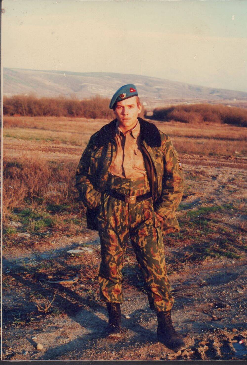 Фото. Плуталов Сергей Сергеевич. Уроженец р.п. Инжавино. В 1995 году проходил службу в Чеченской республике.
