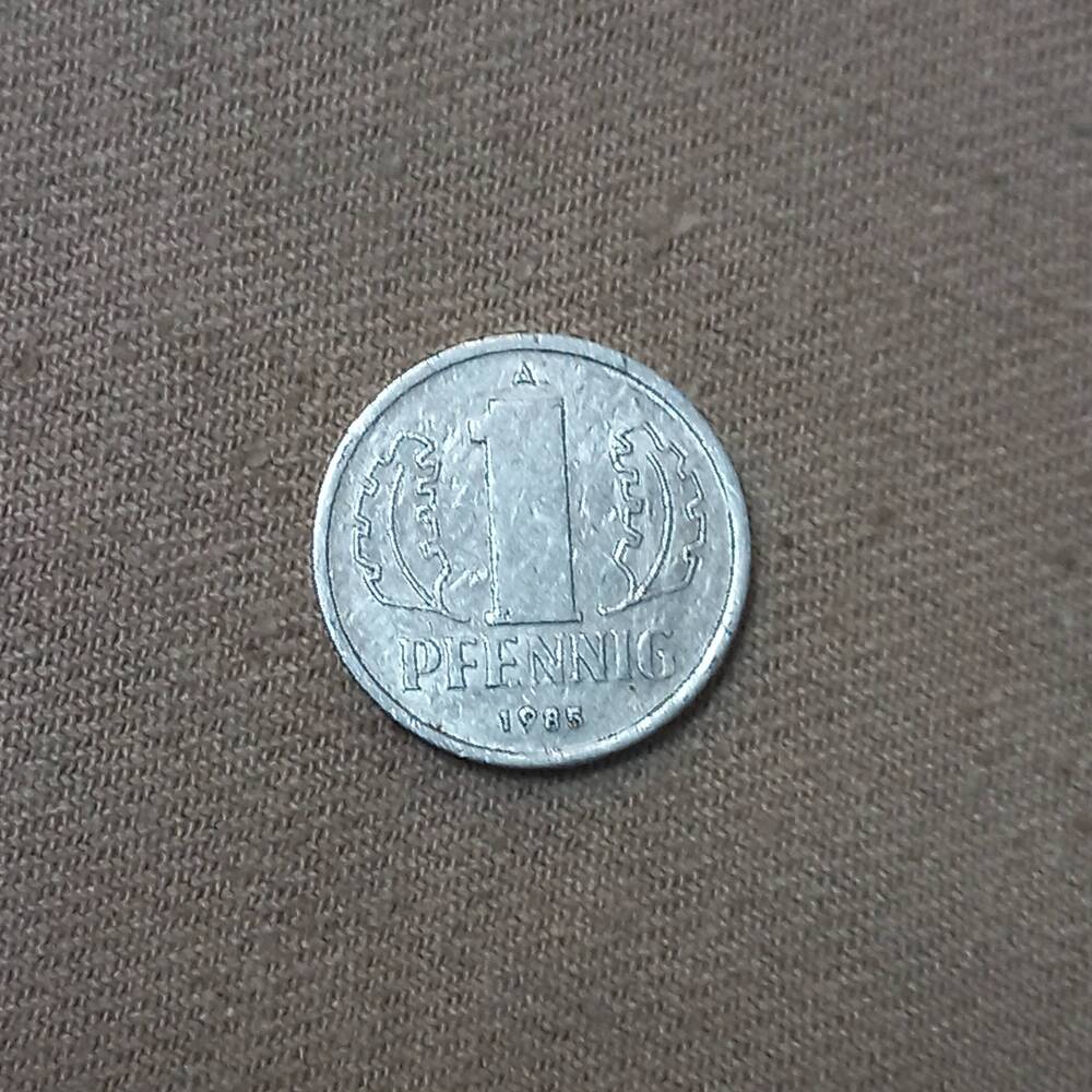 Монета номиналом 1 пфенниг, ГДР, 1985 год
