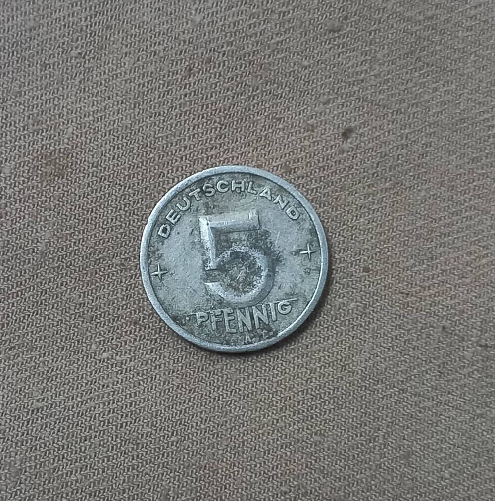 Монета номиналом 5 пфеннигов, Германия, 1949 год