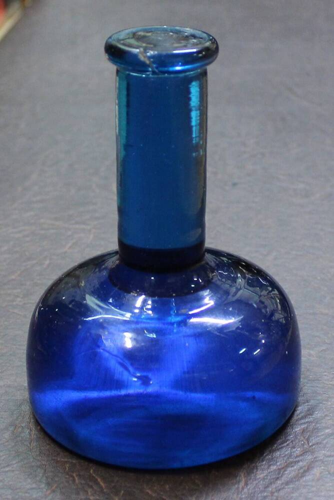 Курант (ступа для растирки красок) из синего стекла