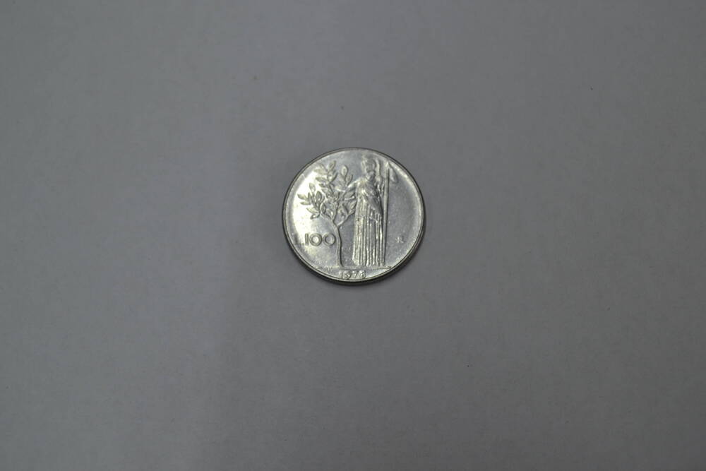 Монета Италии 100 лир 1978 года