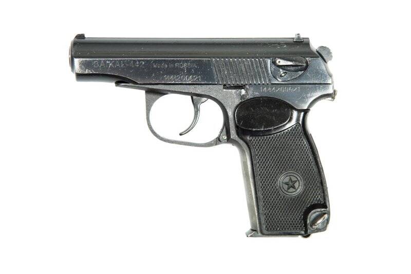 Гражданское спортивное огнестрельное оружие с нарезным стволом. Пистолет спортивно-тренировочный «Байкал 442» калибр 9х18 мм № 1444200621