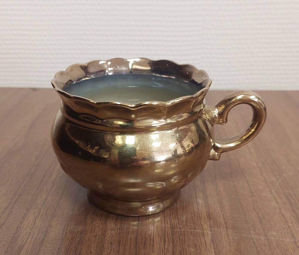 Чашка чайная из сервиза «Золотая роза».