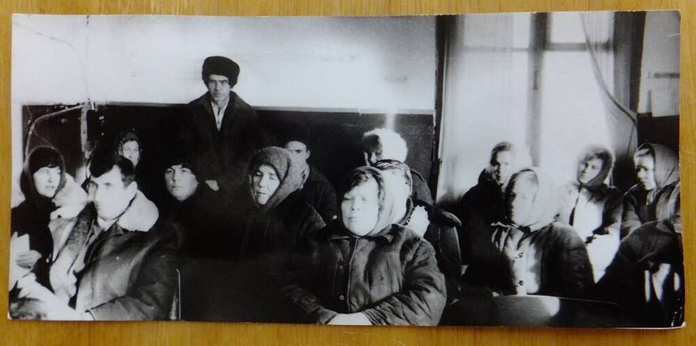 Фото. Подведение итогов за январь, Бугаевская МТФ, 1980-е годы.
