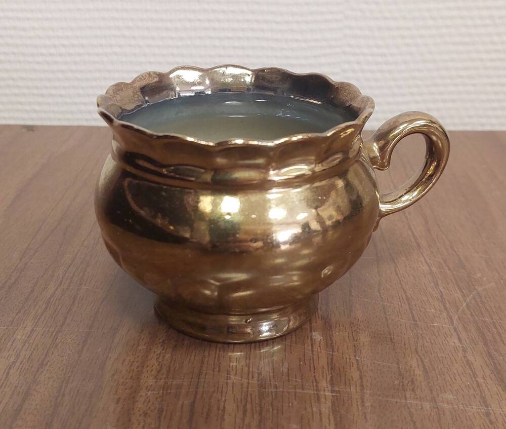 Чашка чайная из сервиза «Золотая роза».