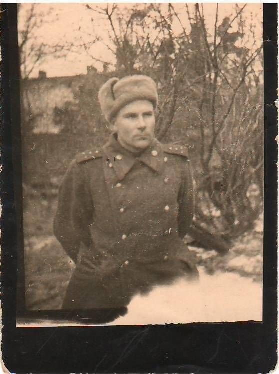 Фотография. Портрет неизвестного офицера Красной Армии в Восточной Пруссии.