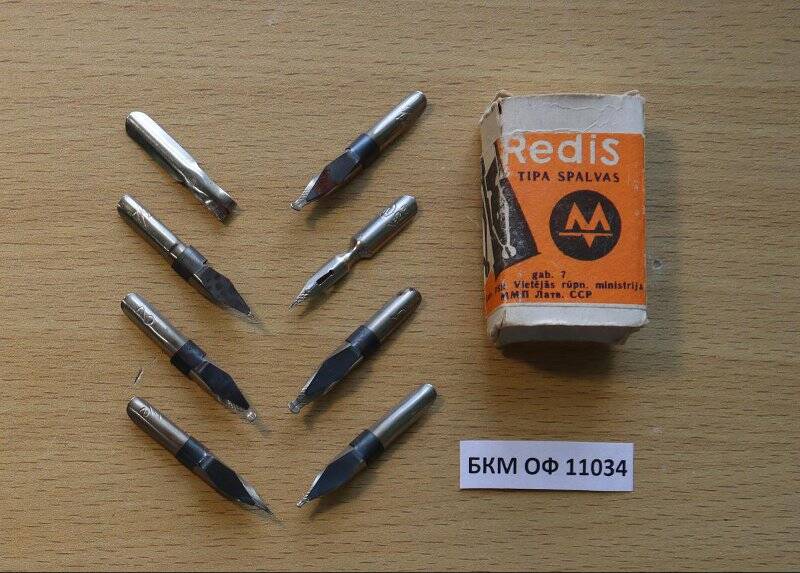 Набор перьев Redis металлических для перьевой ручки (8 штук в картонной упаковке)