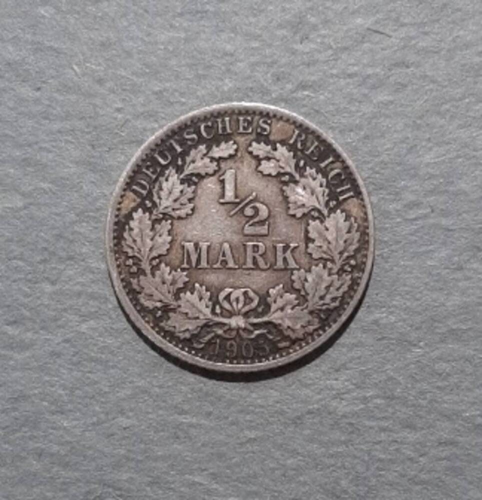 Монета. 1/2 марки. 