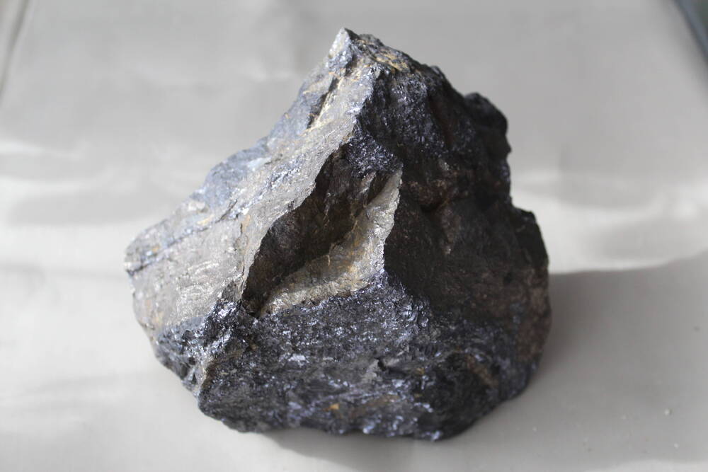 Галенит-пирротиновая руда