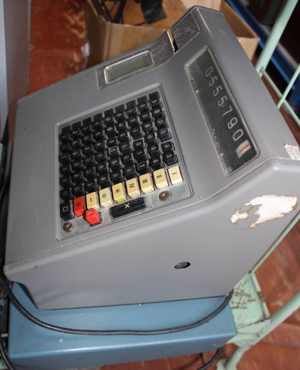 Машина электронная контрольно-кассовая «Ока 4401».