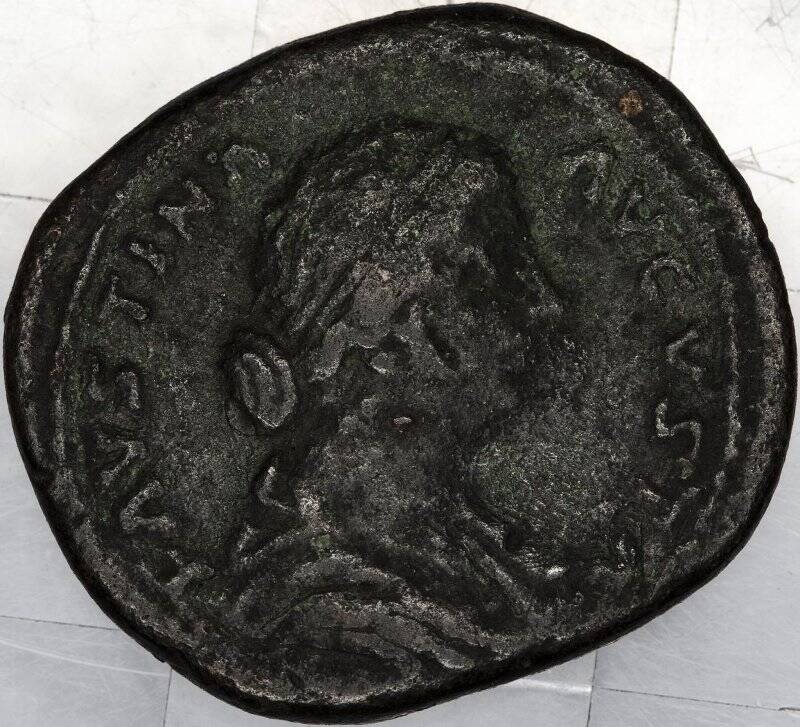 Монета. Римская империя. Марк Аврелий (для Фаустины II), сестерций
