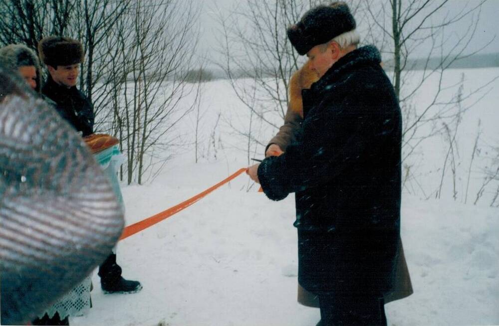 Фотография. Открытие хутора Смол.Брод. Глава района Канашенок И.В.