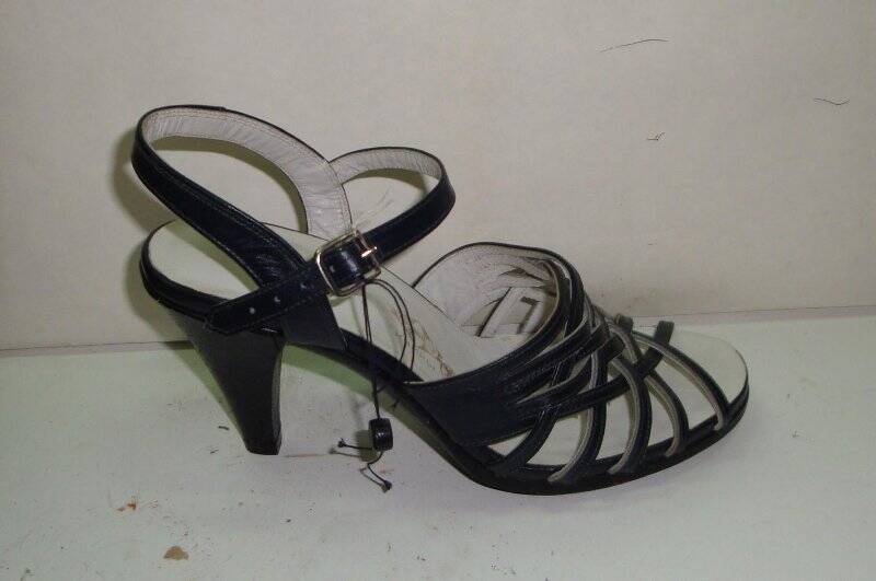 Босоножка женская - образец обуви производства Кимрской обувной фабрики «Красная звезда».