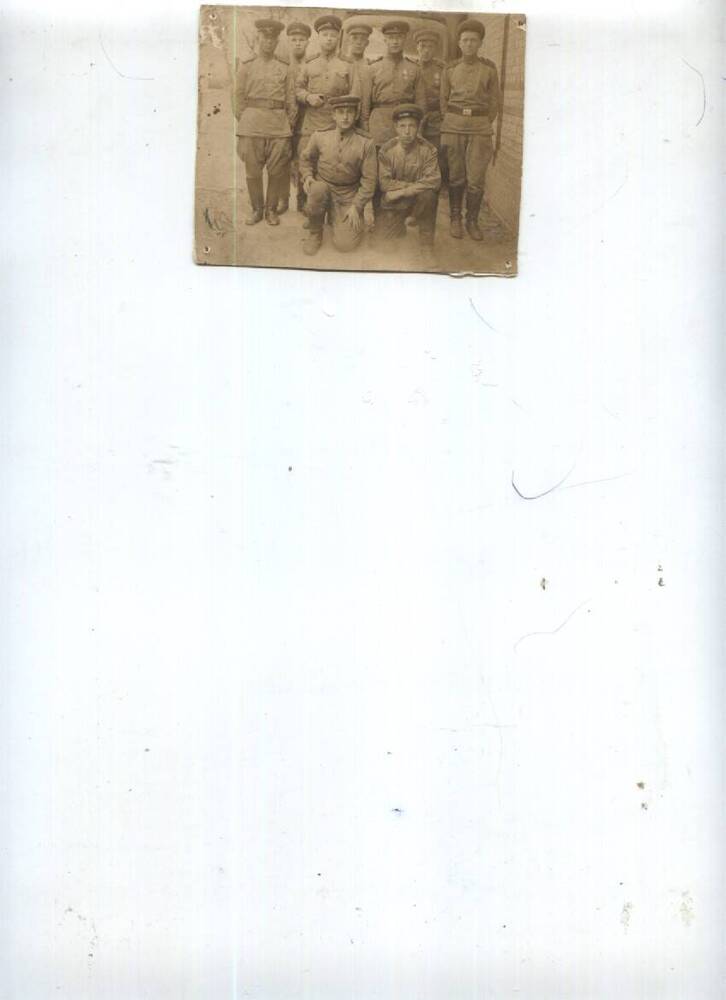 фото ч/б. Семёнов И.Д., уроженец с. Семенёк, Кёнегсберг, 1945г.