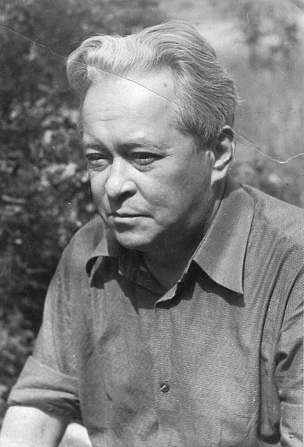 Фотография черно-белая Нечаева Василия Павловича, ветерана Великой Отечественной войны 1941-1945 г. г., участника партизанского движения на Ставрополье.
