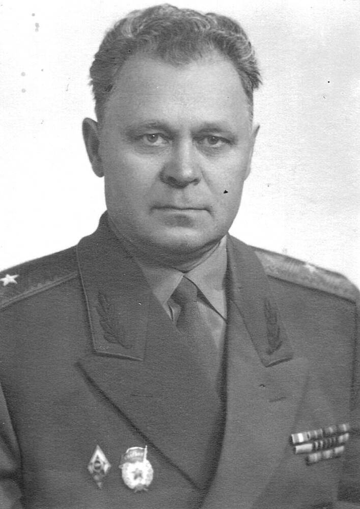 Фотография черно-белая Ямпольского Анатолия Ивановича, генерал-майора, ветерана Великой Отечественной войны 1941-1945 г. г.
