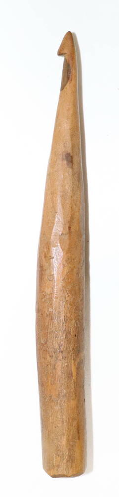 Крючок деревянный для вязания Гугняевой Александры Дементьевны