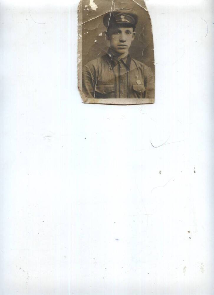 фото ч/б Булавина М.И. в фуражке и гимнастерке, погиб 1941