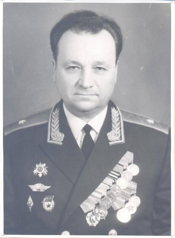 Фотография. Генерал-майор Лешин Анатолий Васильевич.