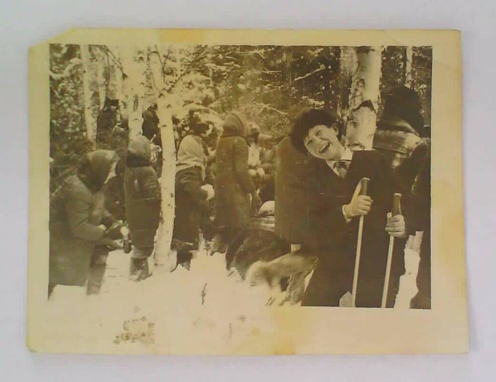 Фотография. Групповой портрет учащихся Мугайской школы на игре Зарница, 1967 год.