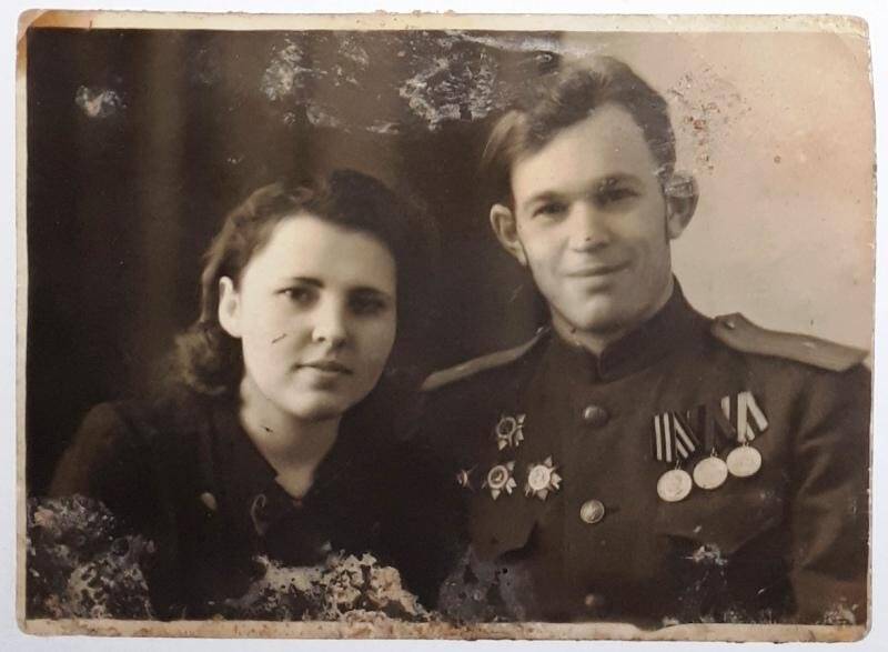 Фотография. Андронов Николай(?), майор, с женой Диной