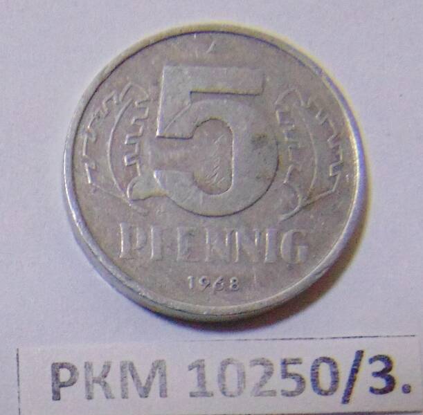 Монета: «5 PFENNIG» .