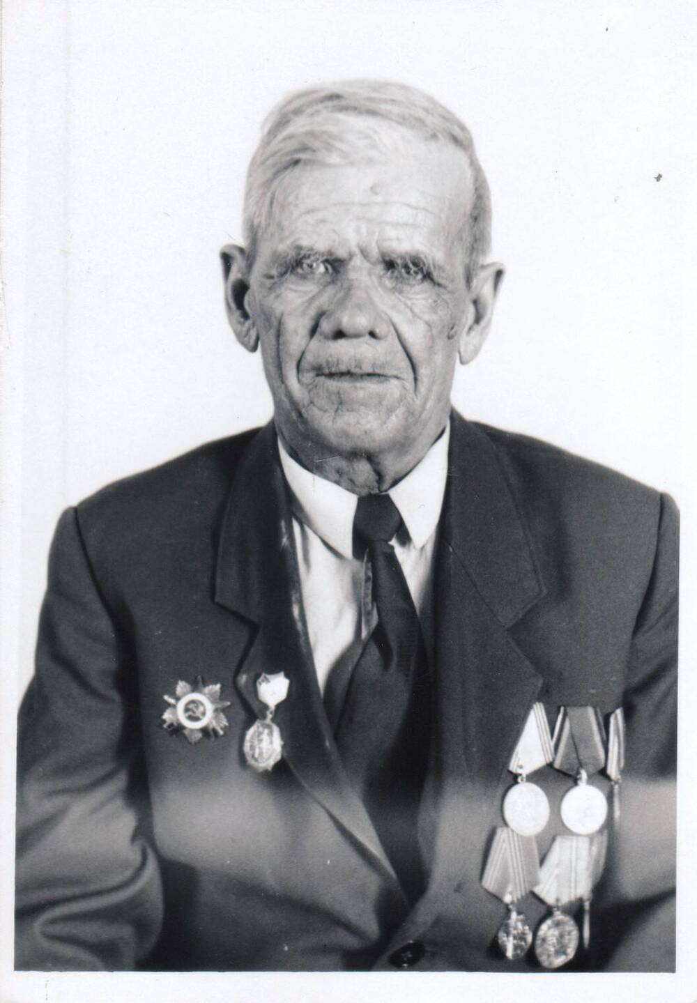 Фотопортрет погрудный. Мельников Владимир Кондратьевич, 1925 г.р., ветеран войны