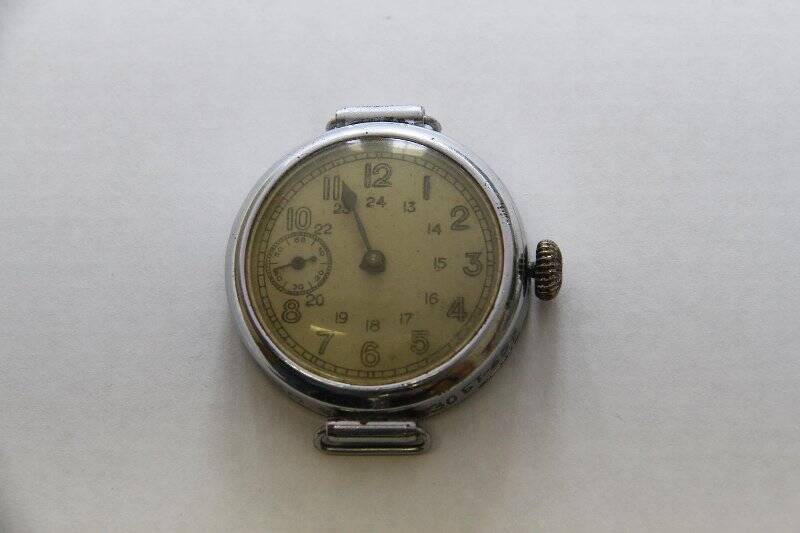 Часы наручные № 060004, принадлежавшие Молчанову И.В.