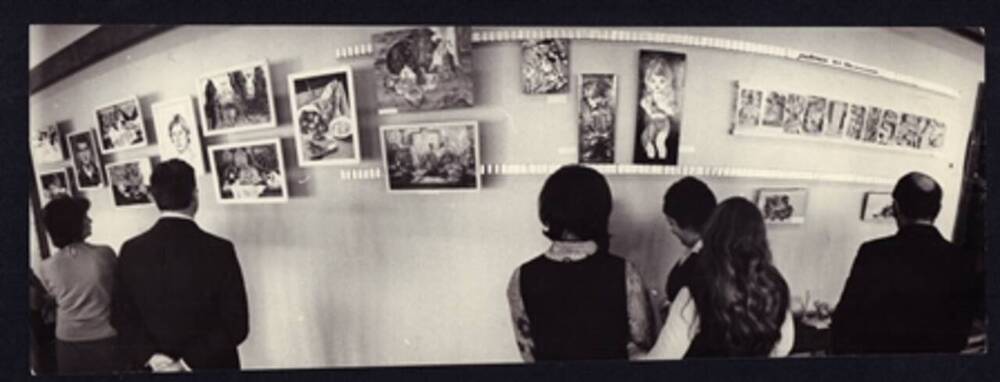 Фото  Выставка работ самодеятельных художников завода «Счетмаш» в марте 1976г. 