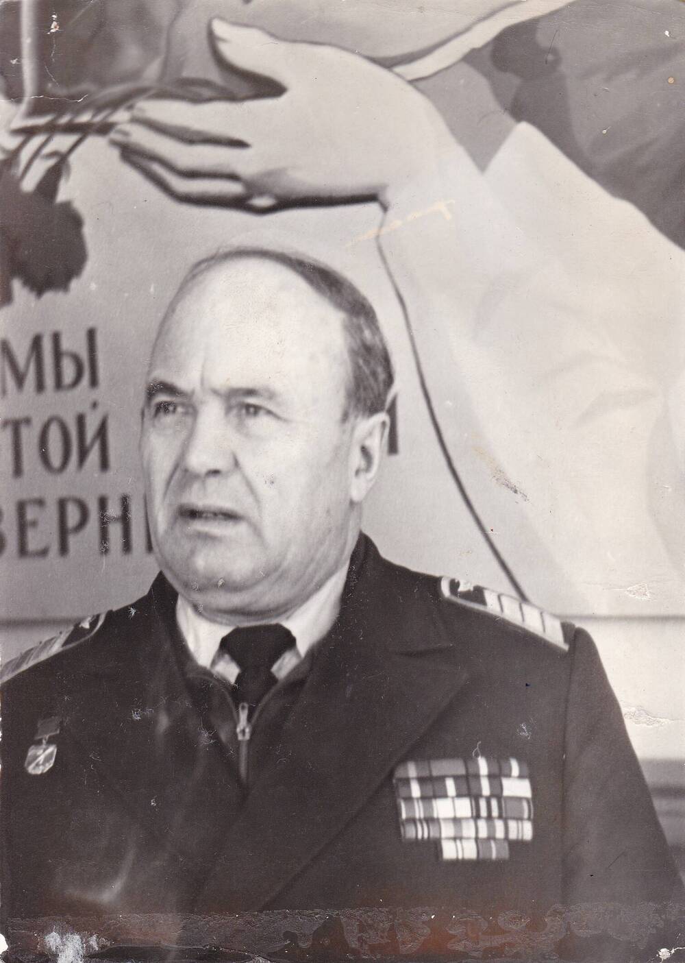 Фотография о военно-патриотической работе РК ВЛКСМ и Совета ветеранов
