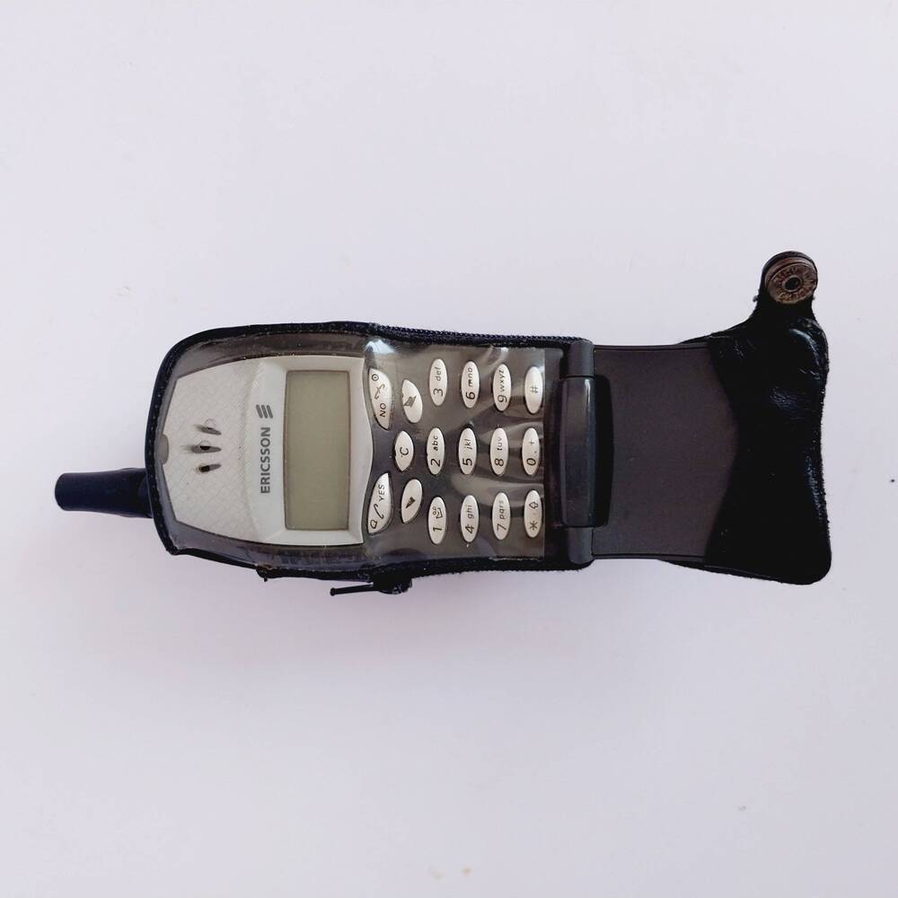 Телефон сотовый Ericsson T20e