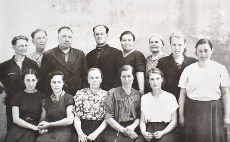 Фотография. Рабочие 2-й группы 1956 г.