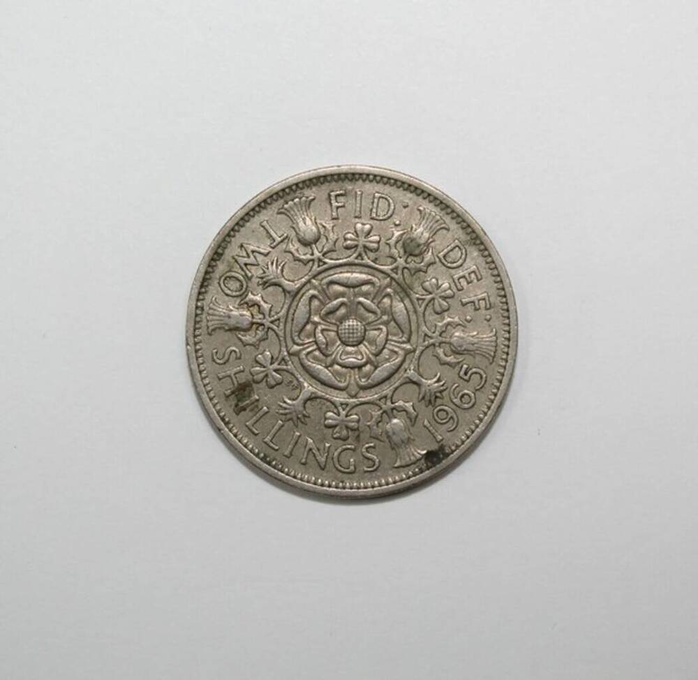 Монета 2 шиллинга




























 







