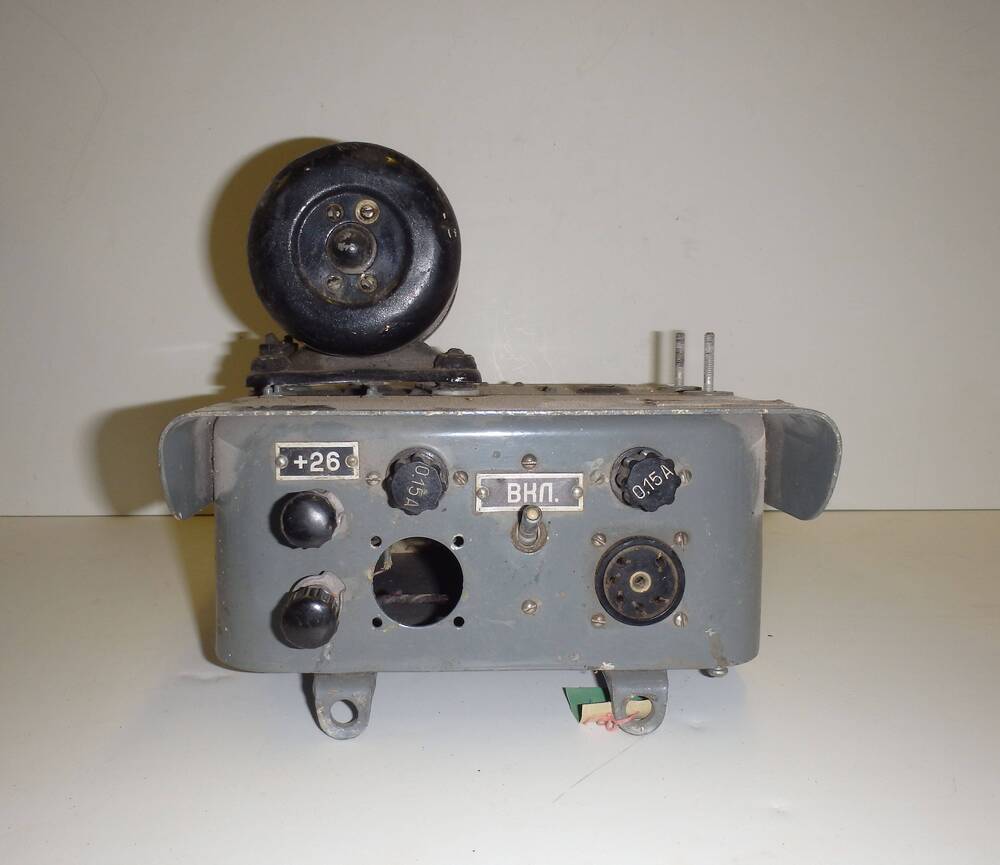 Блок (часть механизма) радиостанции типа 10 РТ-26 №0707755.