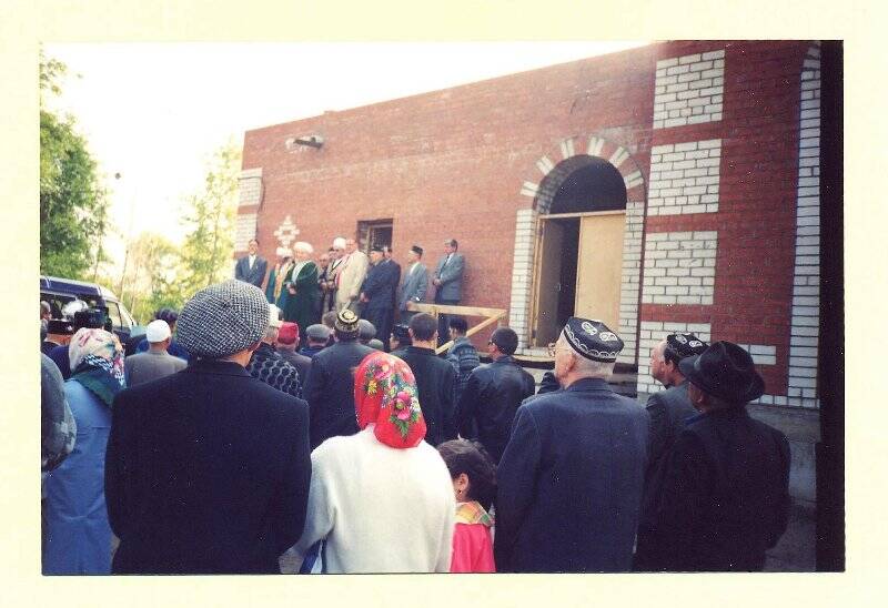 Фотография. «Торжественное собрание, посвященное установке купола мечети на Образцовской площадке»