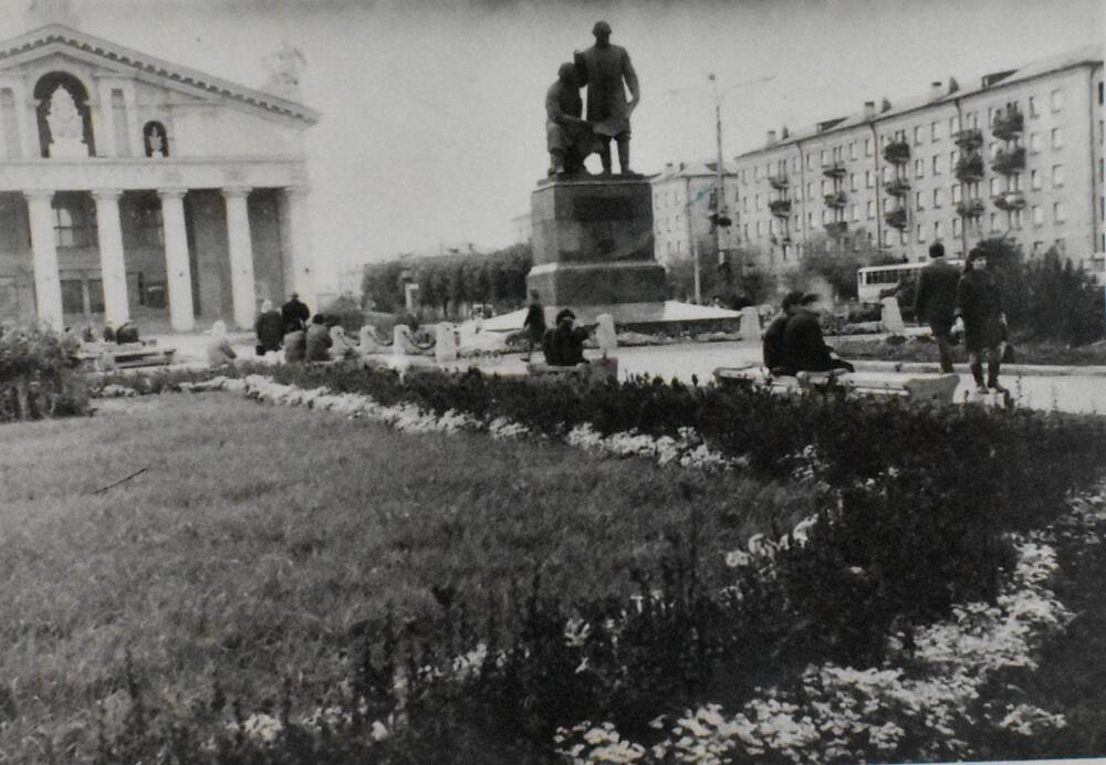 Фотография Памятник Черепановым