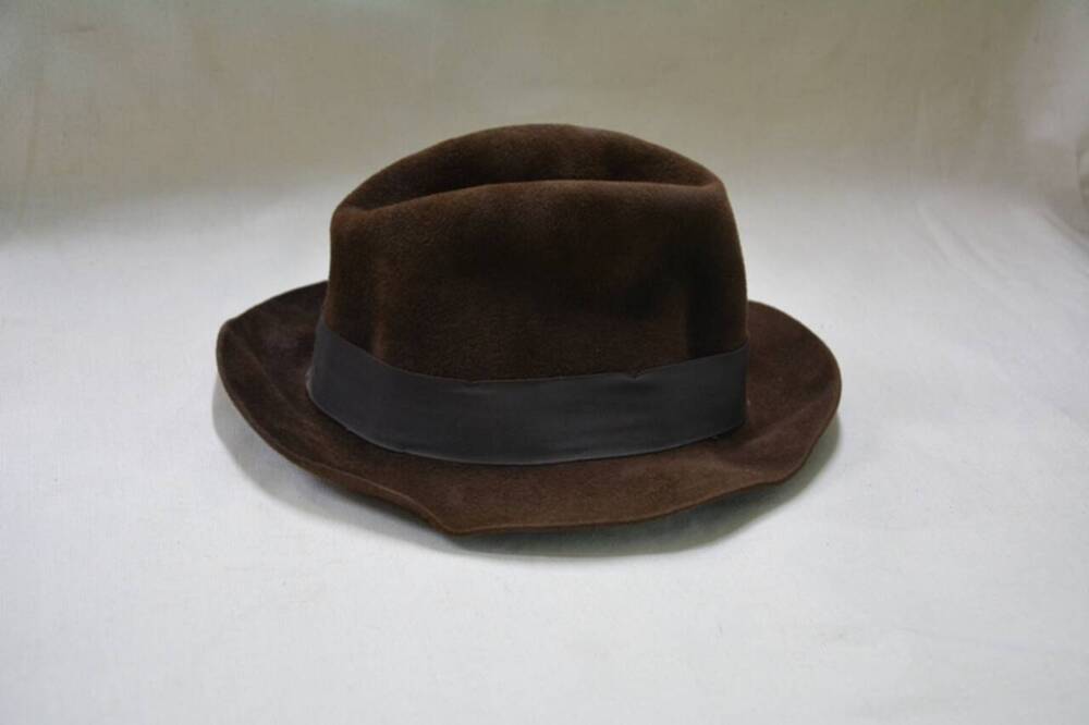 Шляпа фетровая коричневого цвета. Изготовлена в Чехословакии