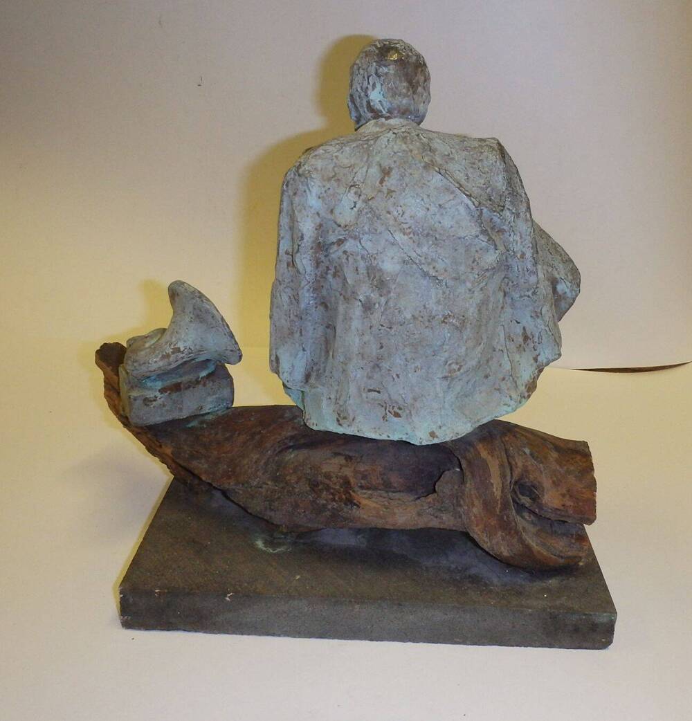Скульптура Старый граммофон, автор Ерцян С.Е.