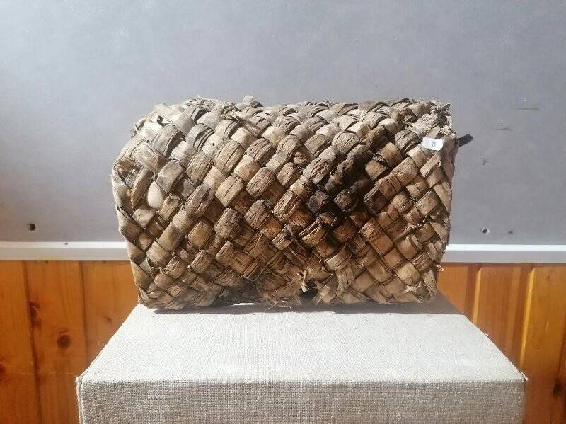 Сумка для лесоруба, плетеная из липового лыка