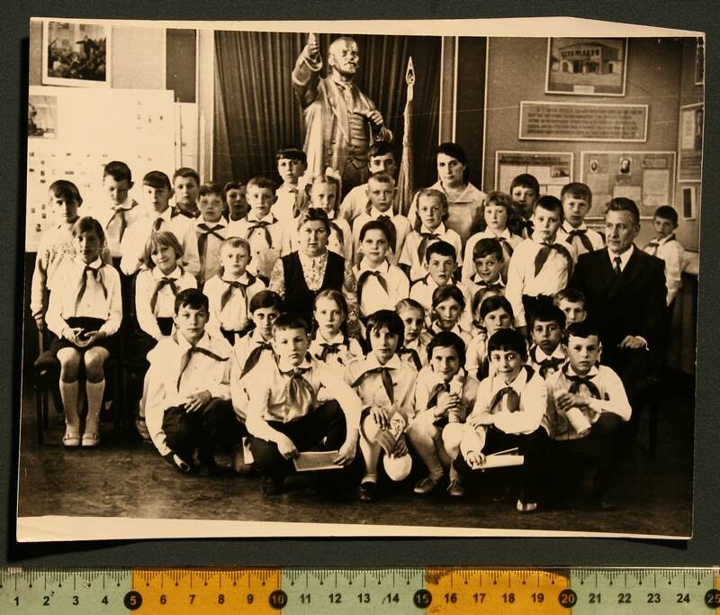 Фото. Учащиеся школы № 5 с преподавателями