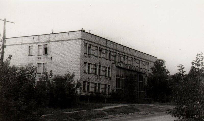 Фотография черно-белая. Здание почты п. Суксун