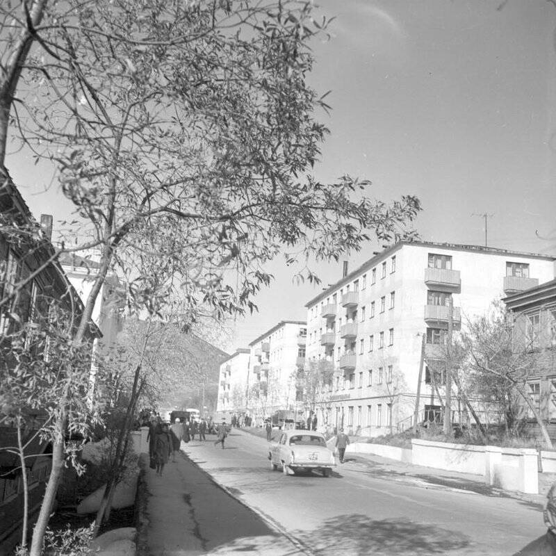 Негатив чёрно-белый. Улица Советская,1966 г.