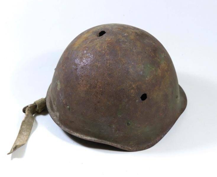 Шлем стальной СШ-40, обнаруженный в период СВО
