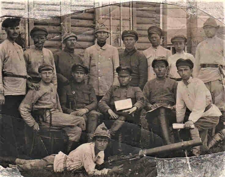 Групповая фотография. Отряд ЧОНовцев г. Сызрань, 1921-1922 гг., принадлежала Евсееву М.А.