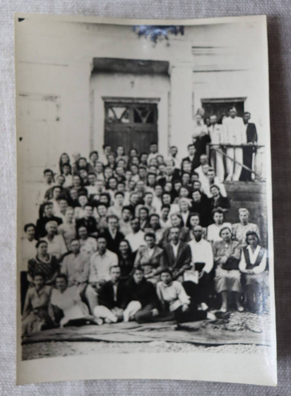 Фотография .Туапсинская школа №3 (бывшая №8), где долгие годы работала учительницей Сыченикова Е.А.