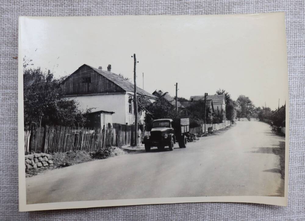 Фотография. Село Джубга, центральная улица – Советская, 1965г