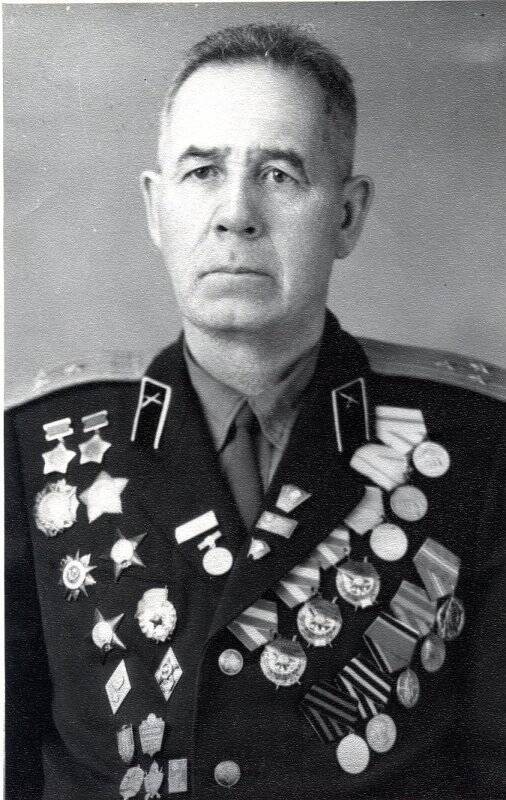 Фотография Гвардии полковник Кирдянов Матвей Иванович - участник штурма Кёнигсберга.