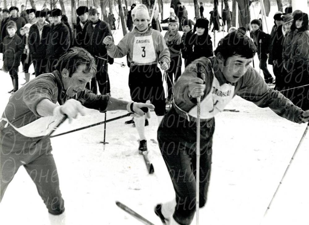 Фото, эстафета, автор Казнин В.А., ч/б, 1973 г.